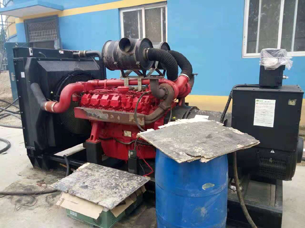 北屯关于柴油发电机组水箱污垢的产生与清理