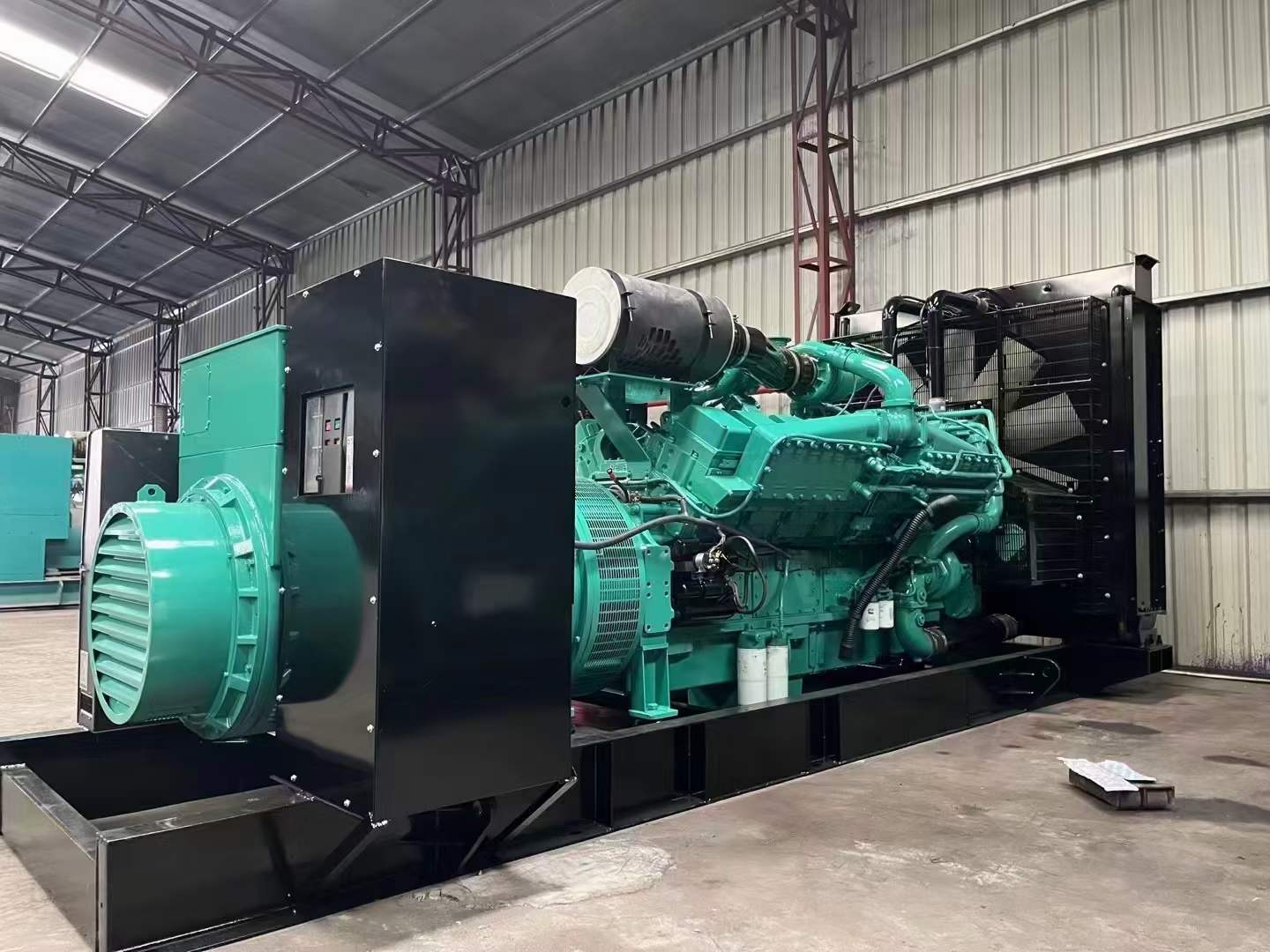 北屯如何降低 800kW 柴油发电机输出电流的波动？