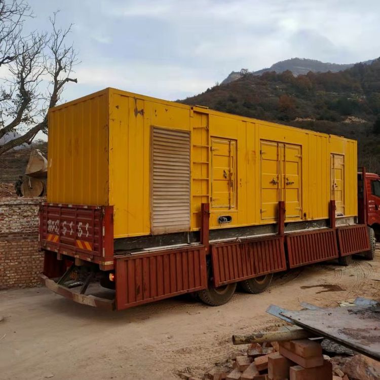 北屯200kW 发电机组在带电阻性负载时，输出功率会受到哪些因素的影响？