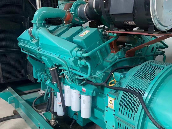 北屯更换100kW柴油发电机组机油时，需要注意哪些事项？