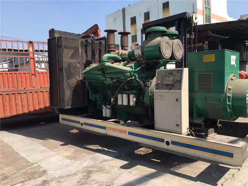 北屯如何判断柴油发电机组的机油温度是否达到了合适的预热温度？